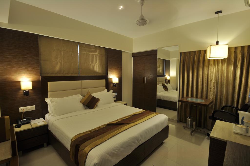 Le Grande Residency -Unmarried Couples Are Not Allowed Ahmedabad Exterior photo